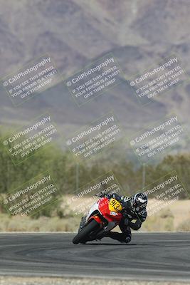 media/Oct-30-2025-Racers Edge (Thu) [[dabbdaf680]]/3-B Group/Session 5 (Turn 6)/